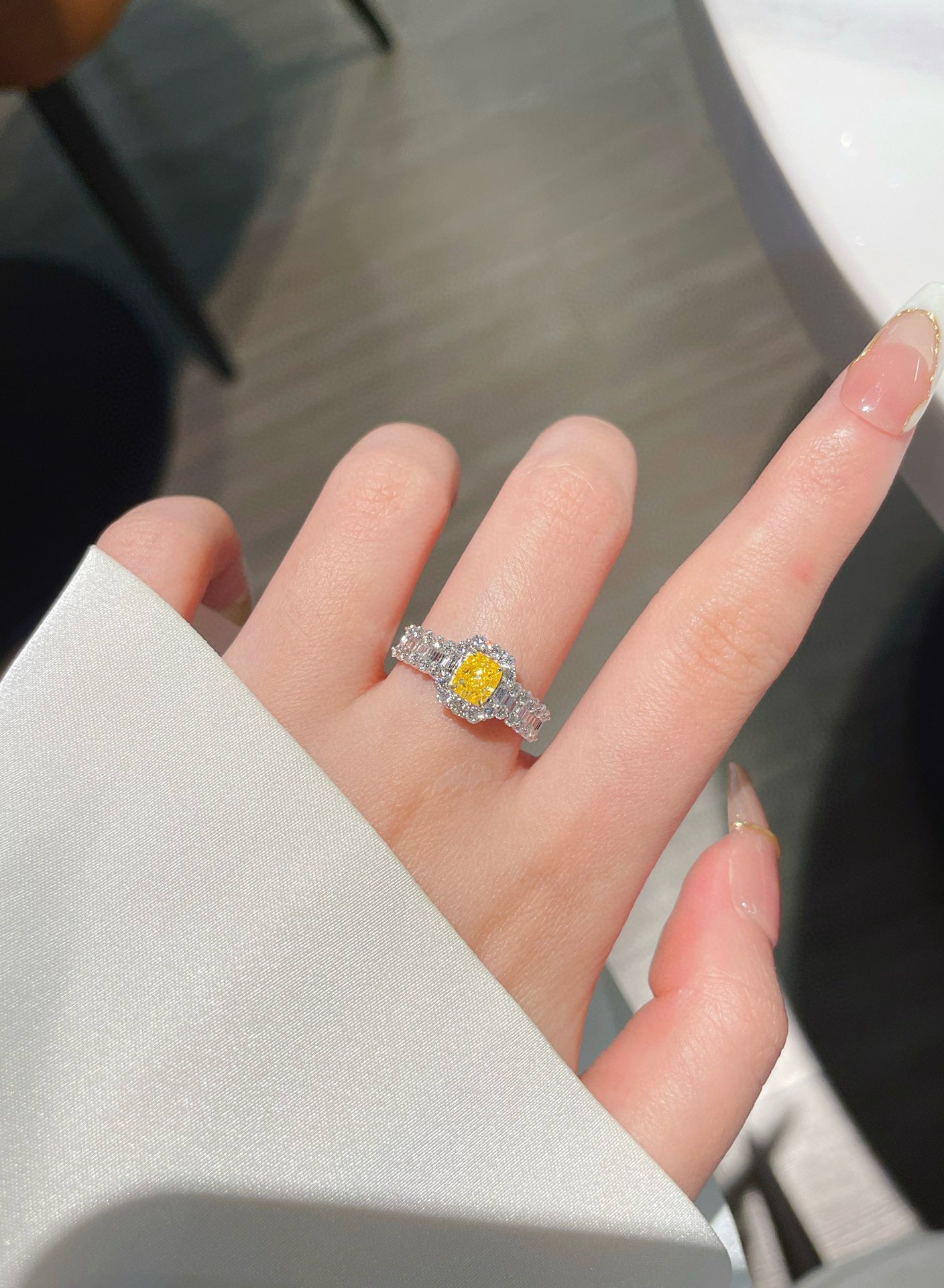 14k/18k white gold 1.64 ctw fancy natural yellow diamond & diamond ring
