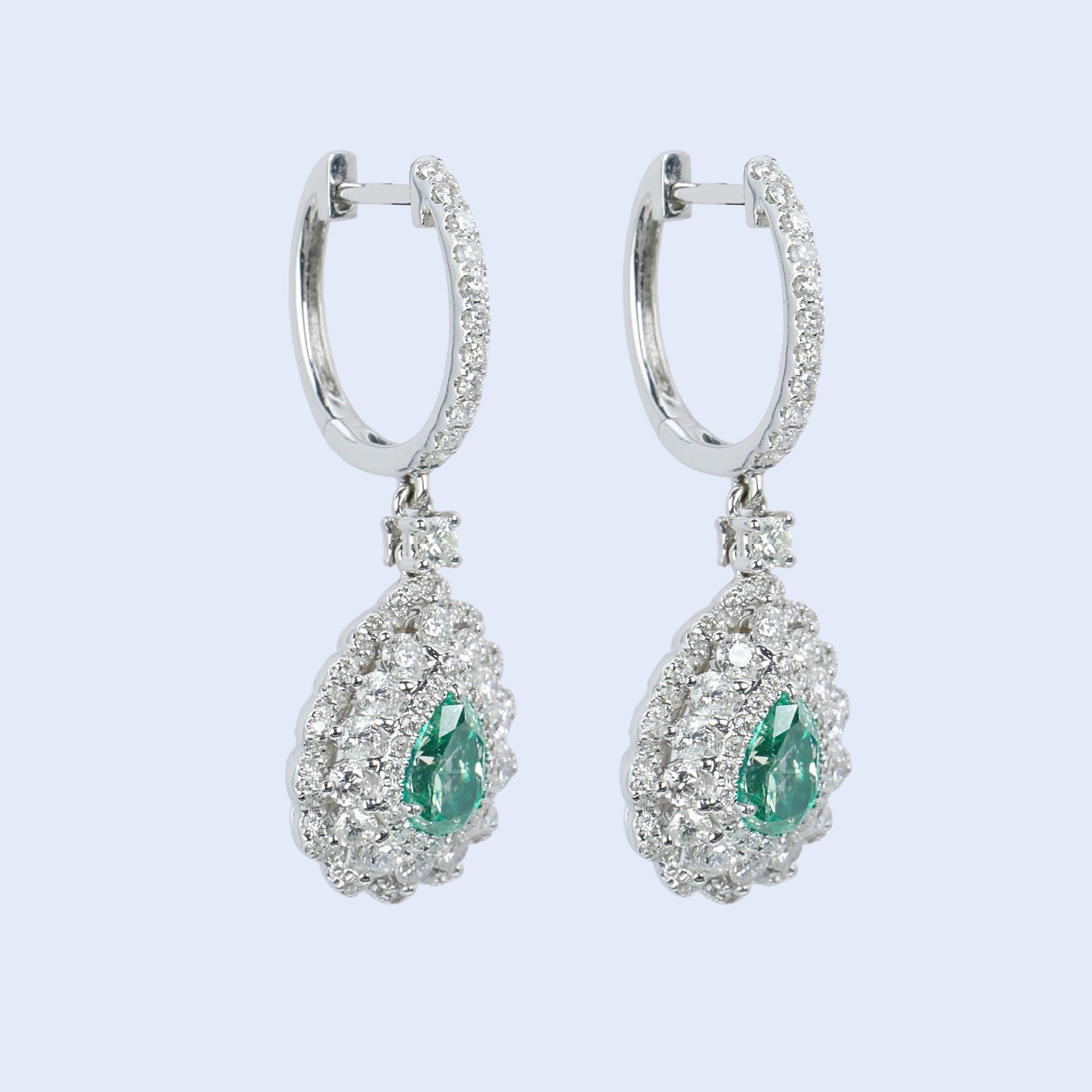 14k gold 2.26 ctw natural fancy green diamond & diamond earrings