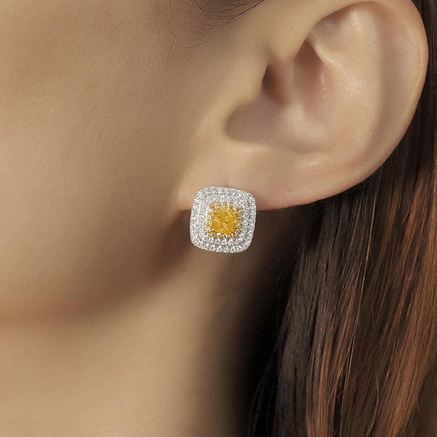 14k gold 2.26 ctw natural yellow diamond & diamond stud earrings