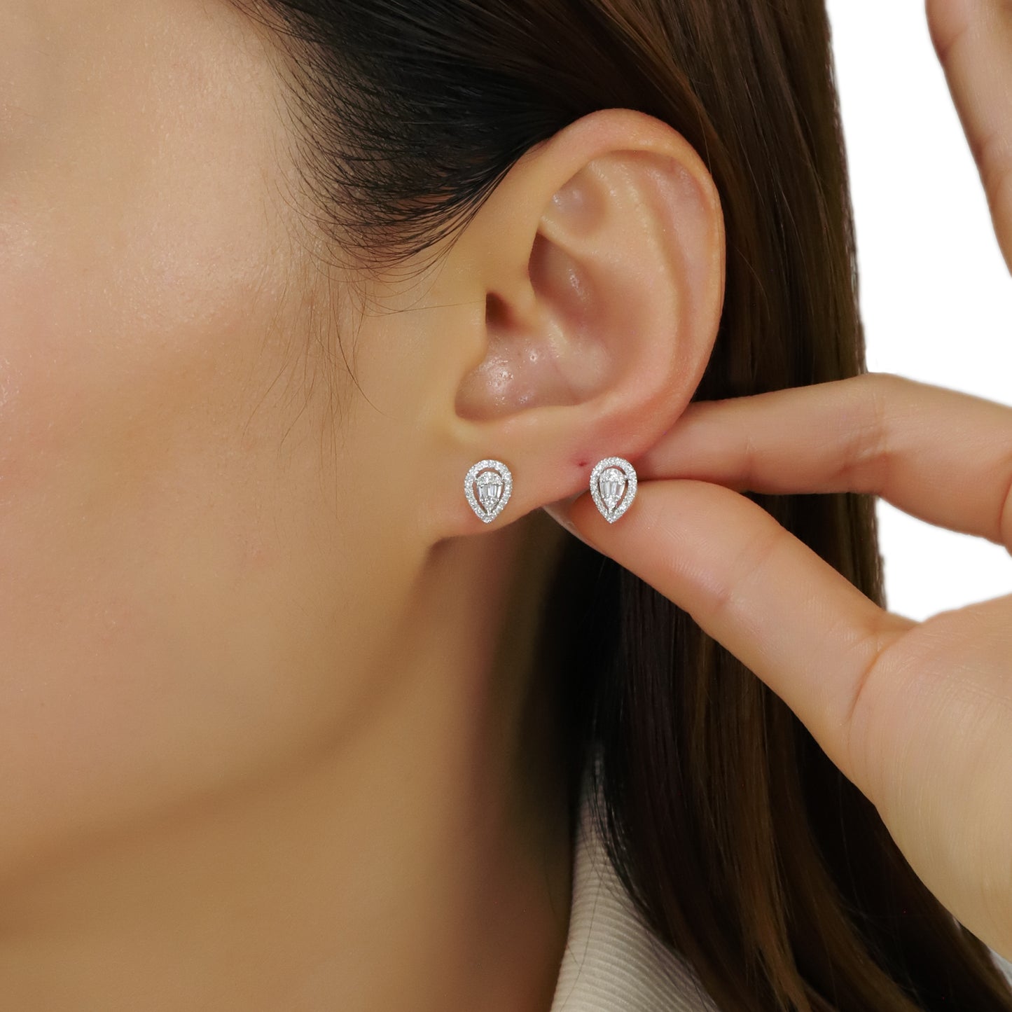 14k/18k gold 0.24 ctw h diamond stud earrings