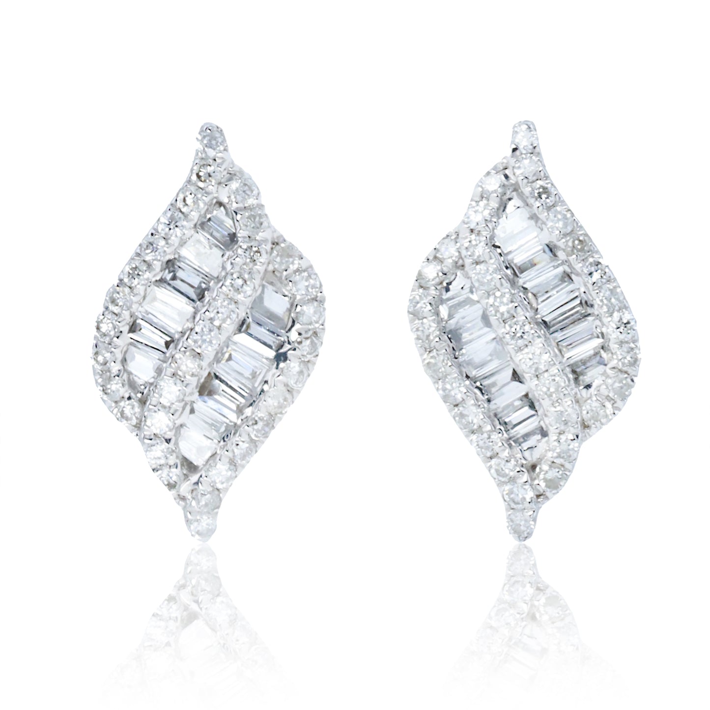 14k/18k gold 0.26 ctw h diamond stud earrings