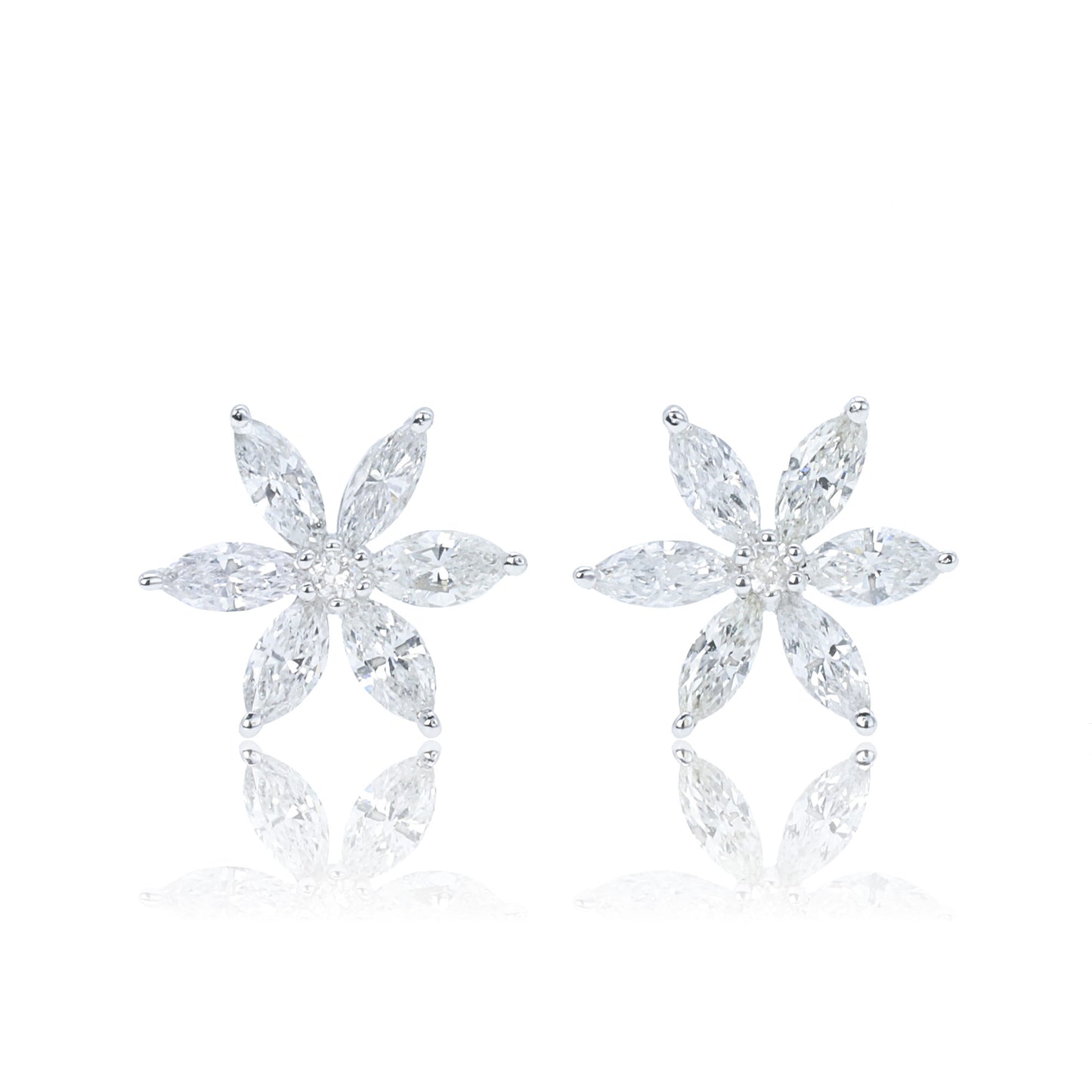 14k/18k white gold 0.52 ctw h vs diamond stud earrings