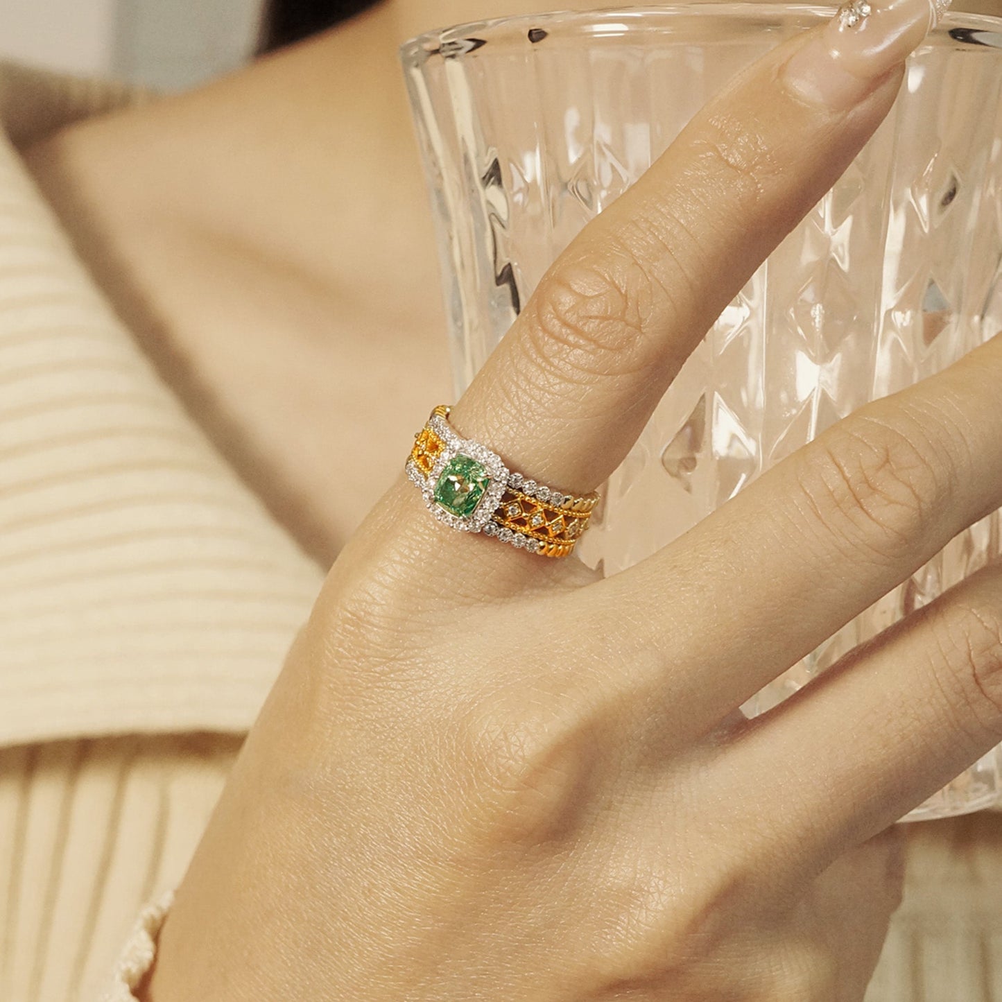 14k gold 1.32 ctw natural green diamond & diamond ring