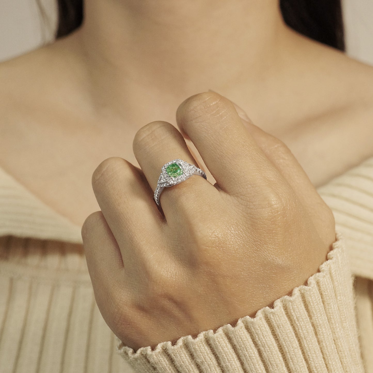 14k gold 1.53 ctw natural green diamond & diamond ring