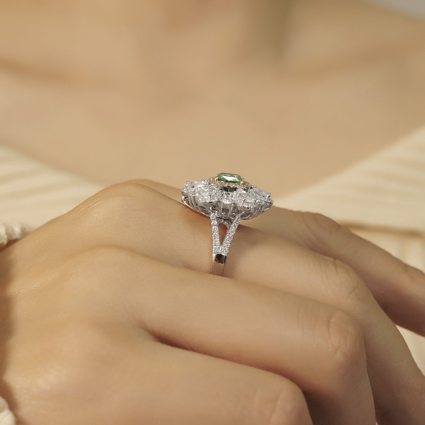 14k/18k gold 2.40 ctw natural green diamond & diamond ring