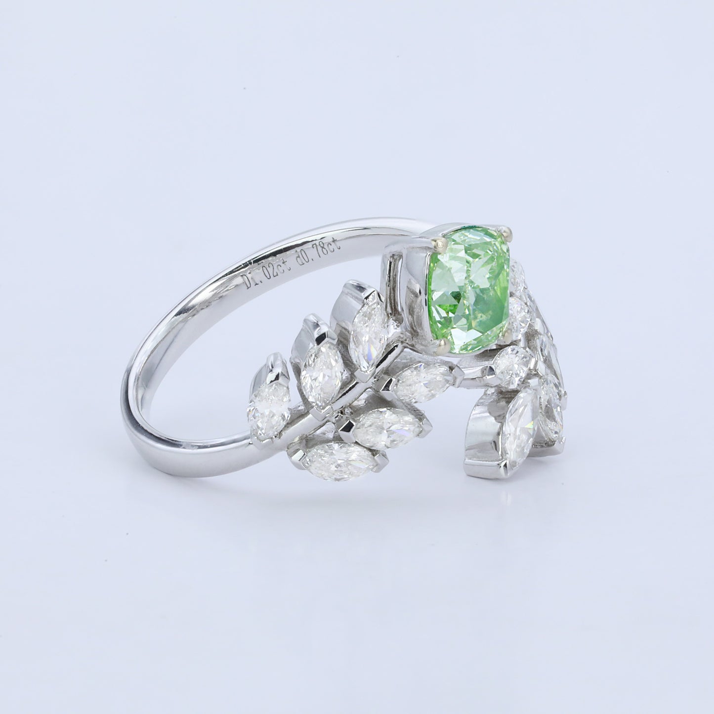 14k white gold 1.08 ctw natural green diamond & diamond ring