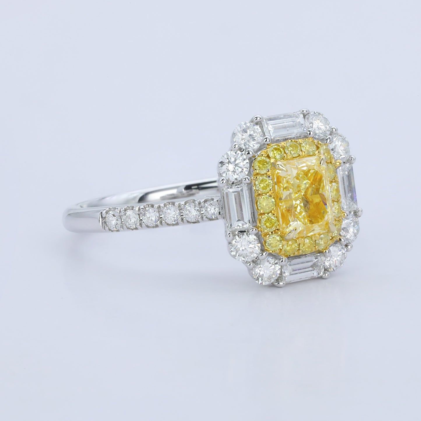 14k/18k white gold 1.37 ctw natural yellow diamond & diamond ring