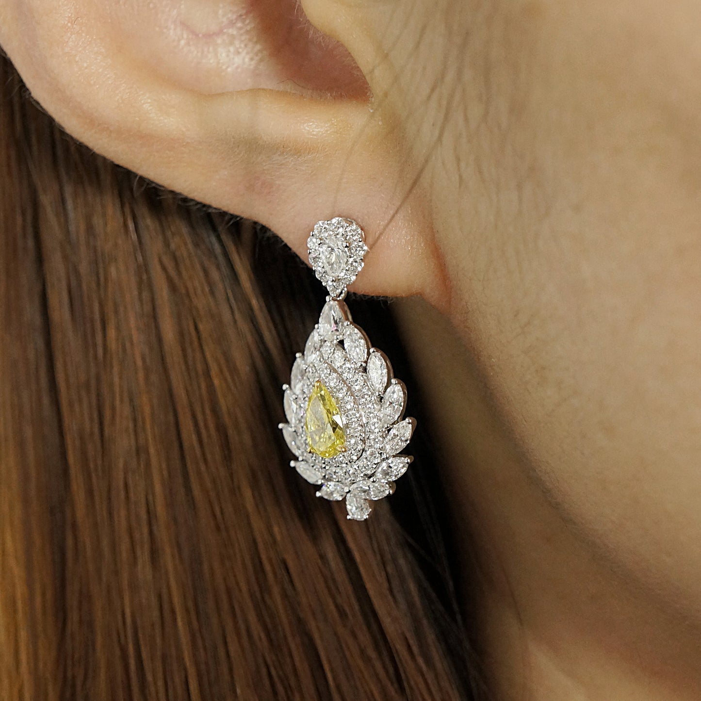 9k/14k/18k white gold 3.14 ctw lab grown fancy yeallow diamond & diamond earrings
