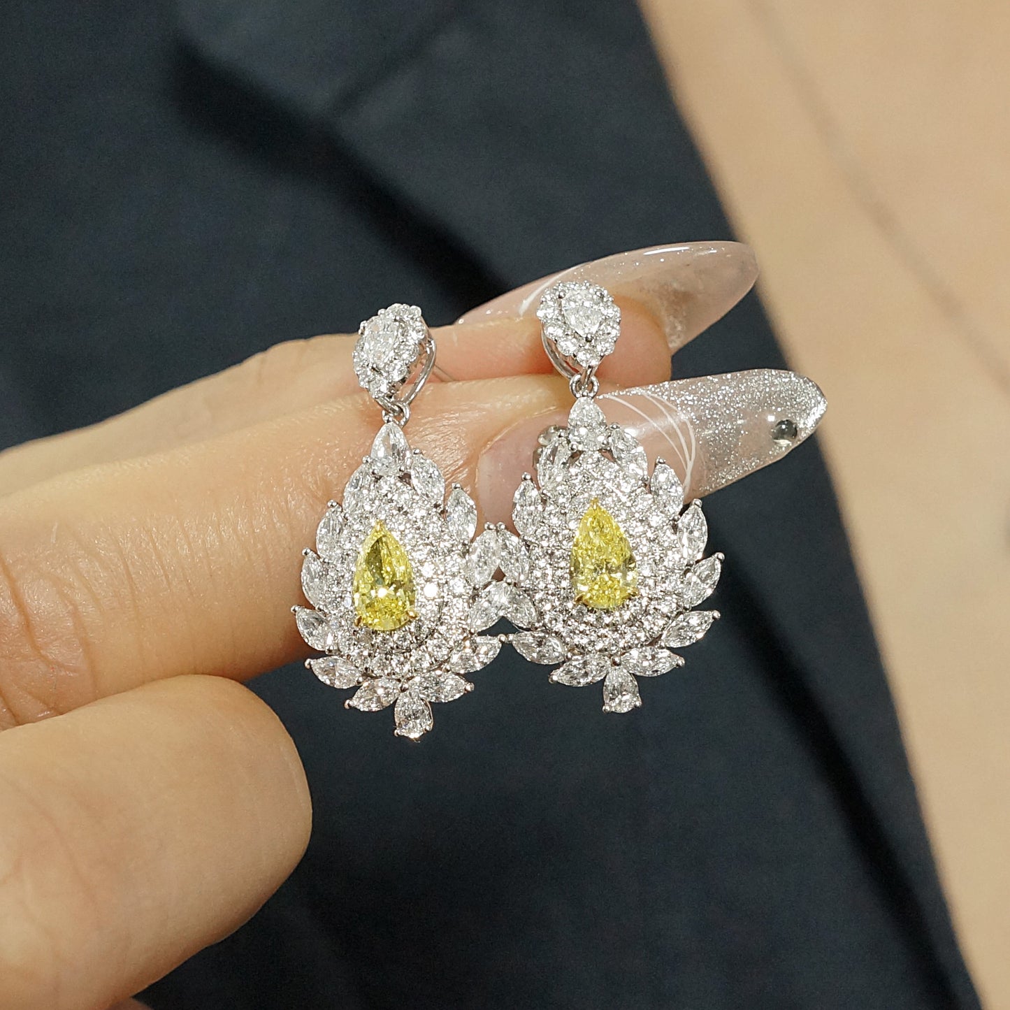9k/14k/18k white gold 3.14 ctw lab grown fancy yeallow diamond & diamond earrings