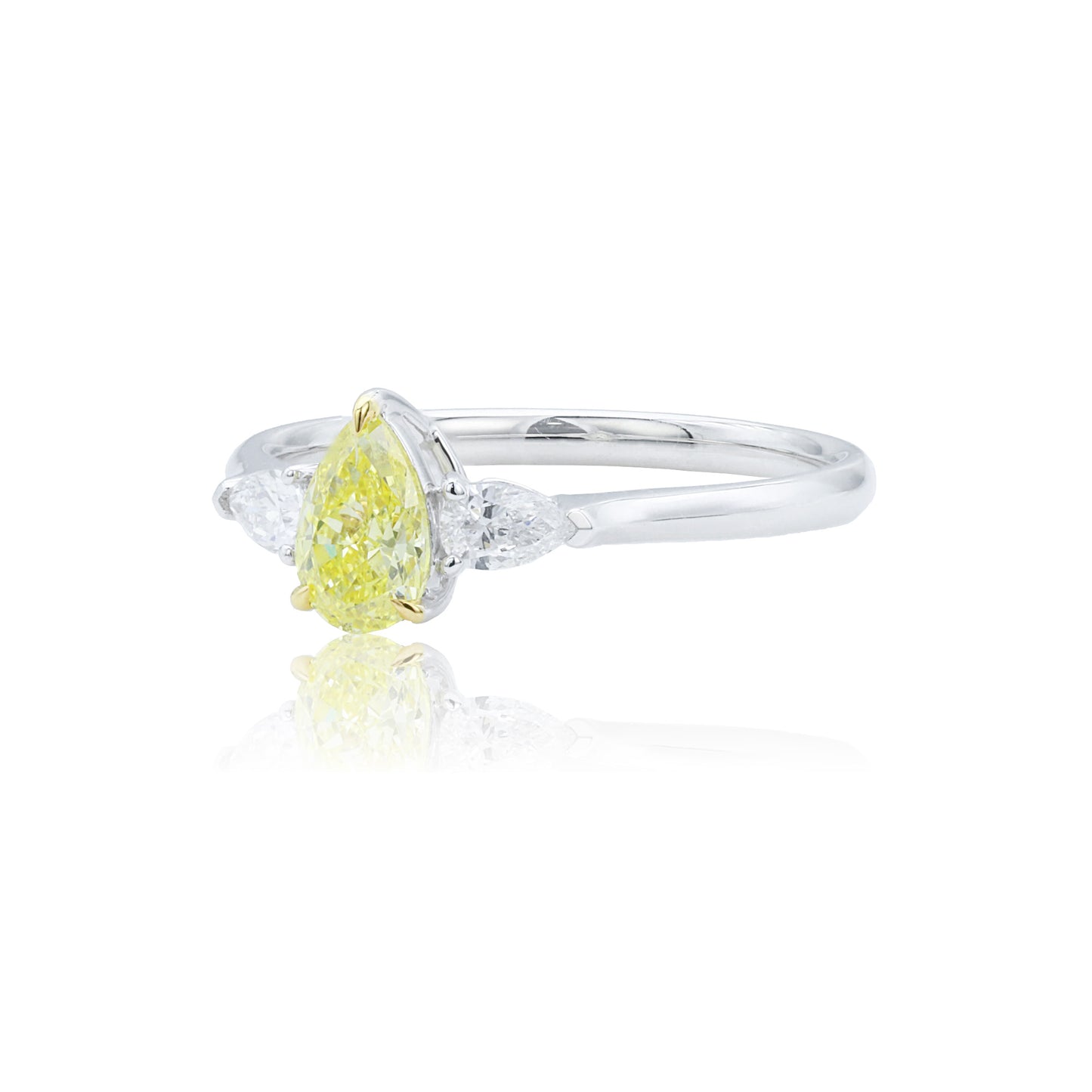 9k/14k/18k white gold 0.74 ctw lab grown fancy yellow diamond & diamond ring