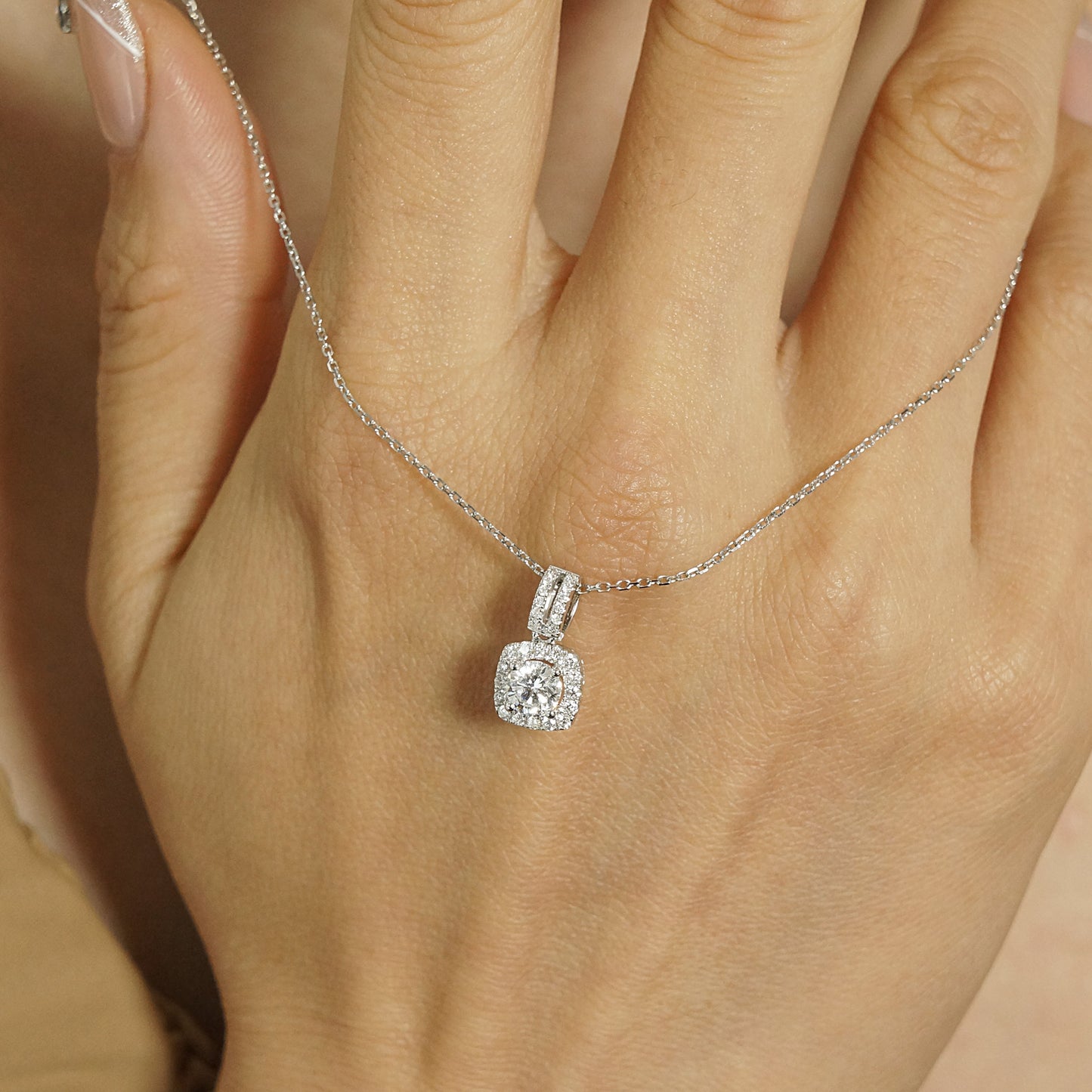 9k/14k/18k white gold 0.83 ctw lab grown h-vs diamond necklace