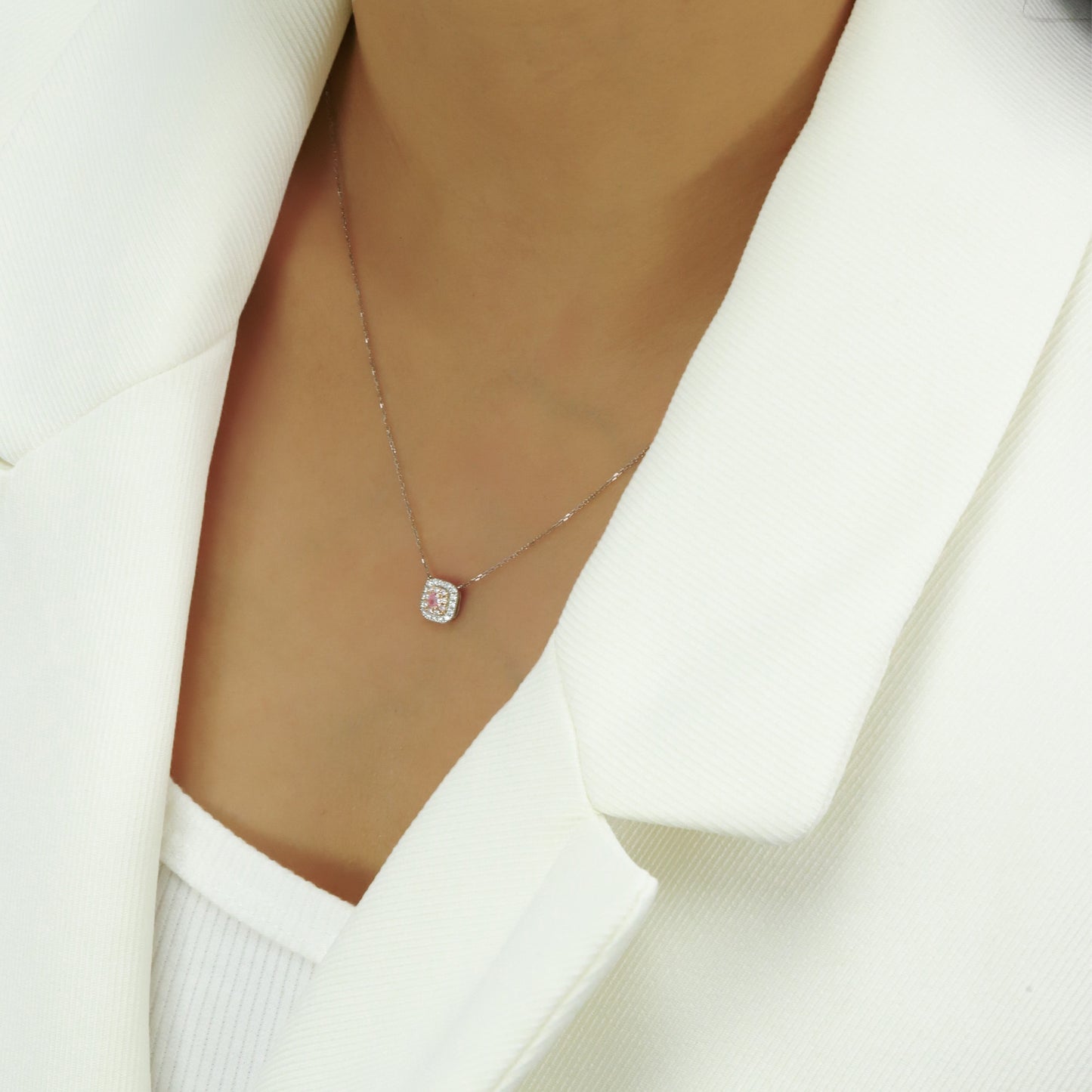 14k/18k gold 0.26 ctw fancy pink diamond & diamond necklace