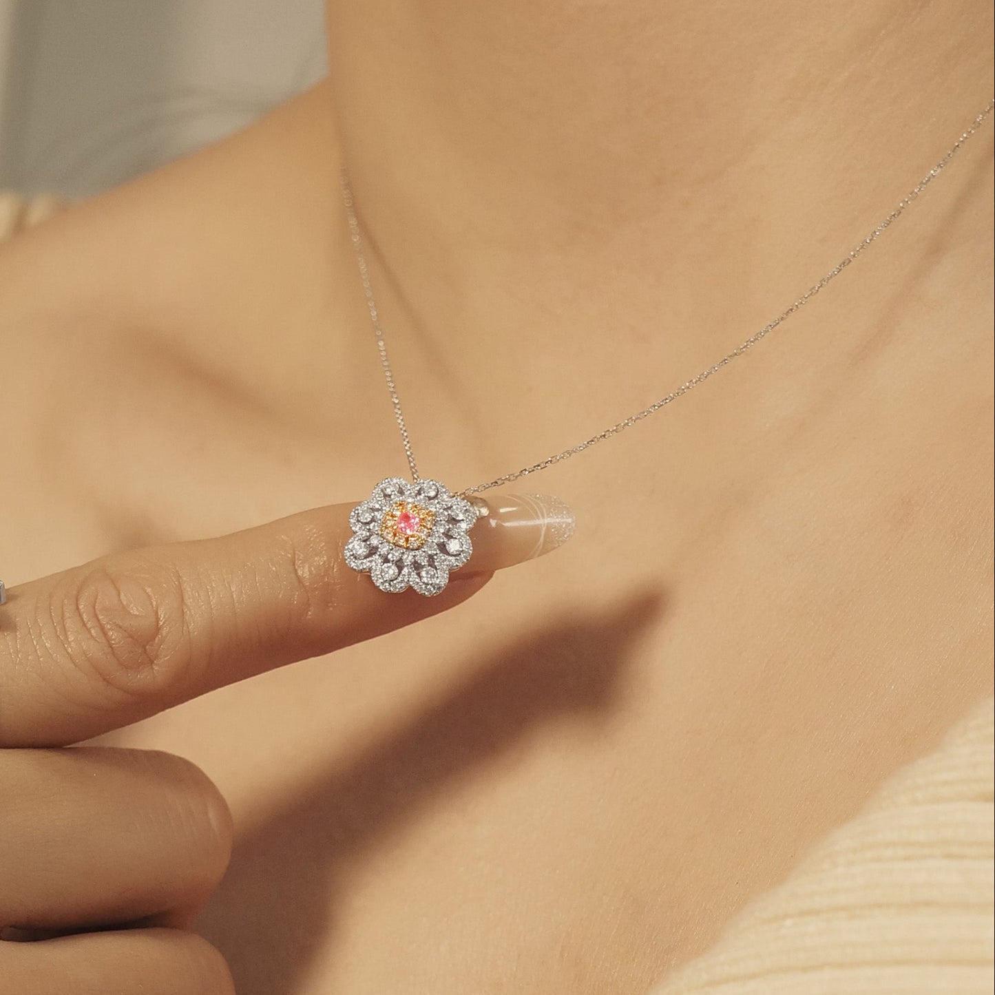 14k gold 0.67 ctw natural pink diamond & diamond necklace