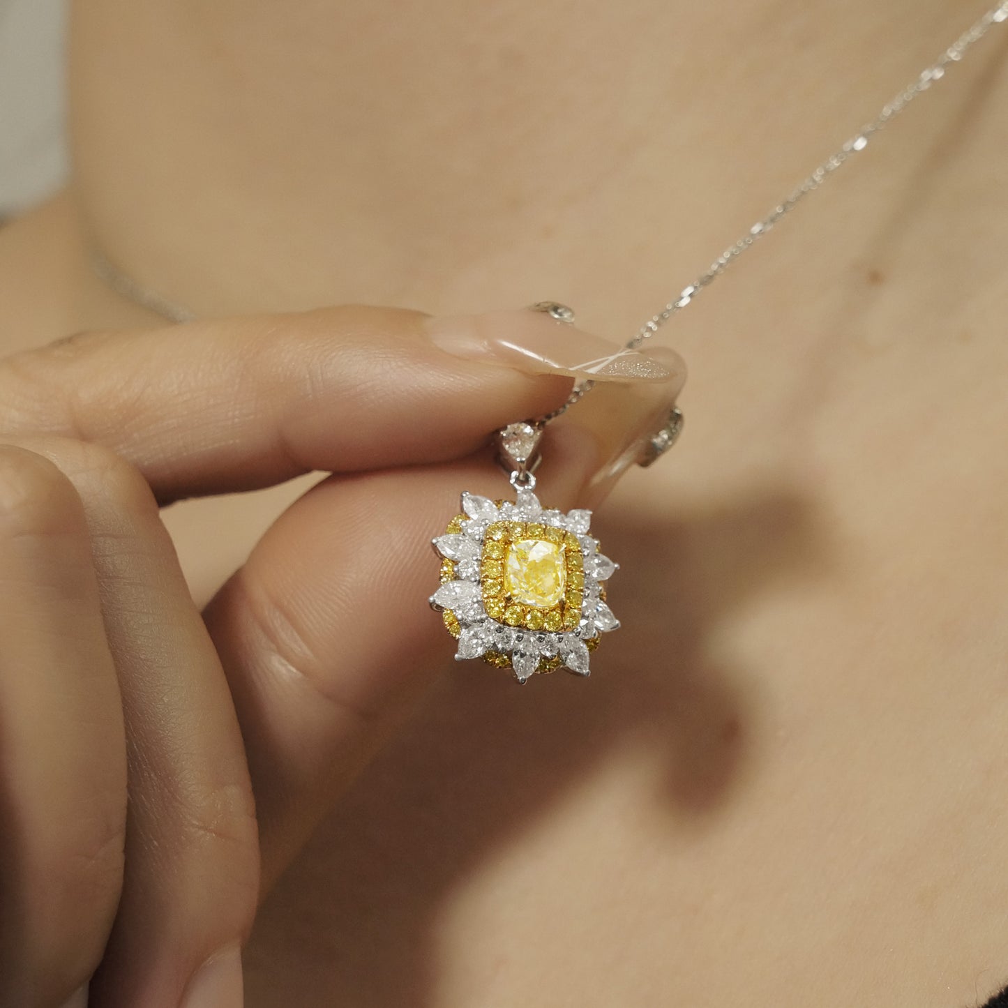 14k/18k gold 2.25 ctw natural yellow diamond & diamond necklace