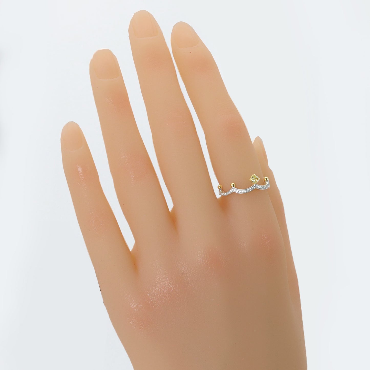 14k white gold 0.23 ctw yellow diamond & diamond ring