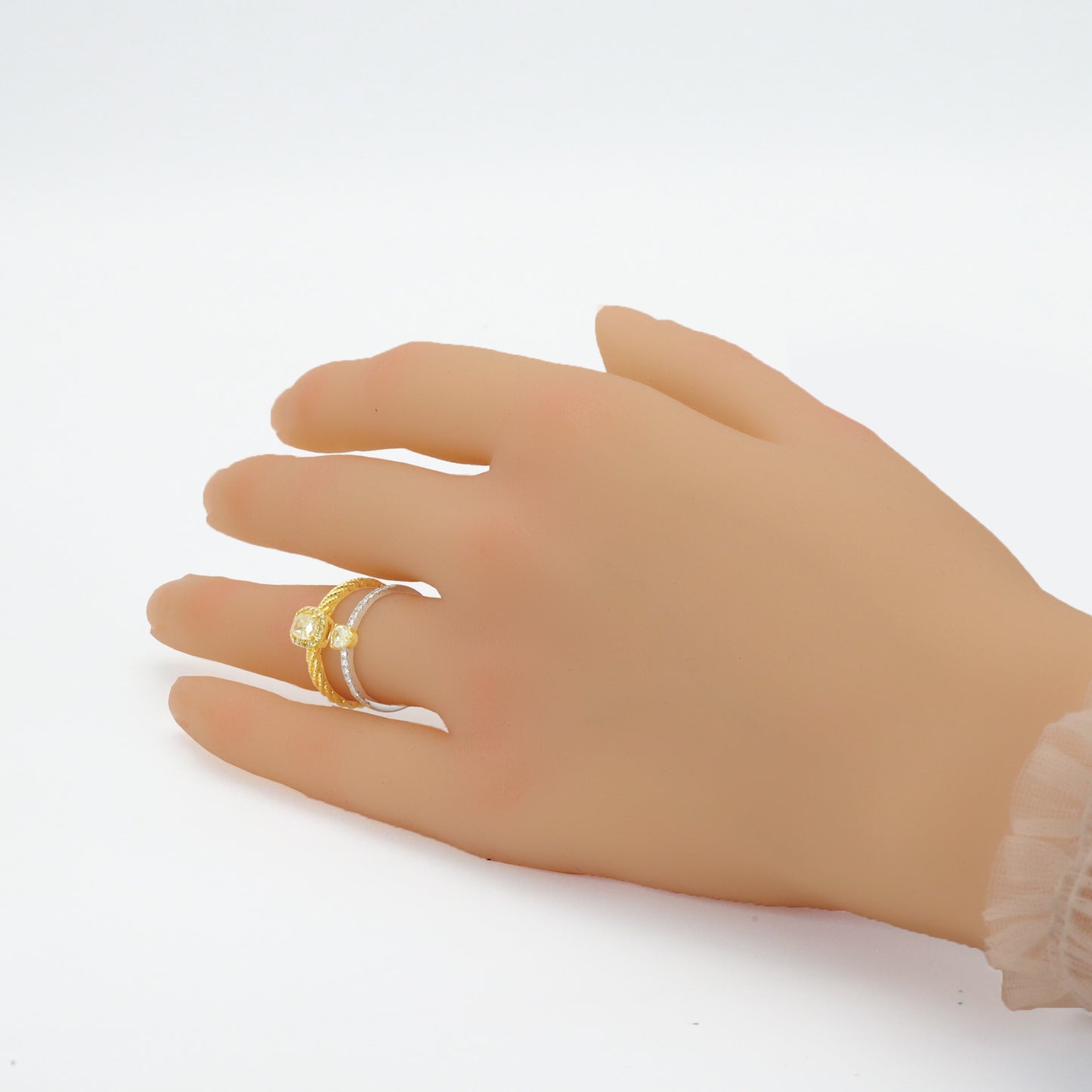 14k/18k yellow gold 0.45 ctw fancy yellow diamond ring