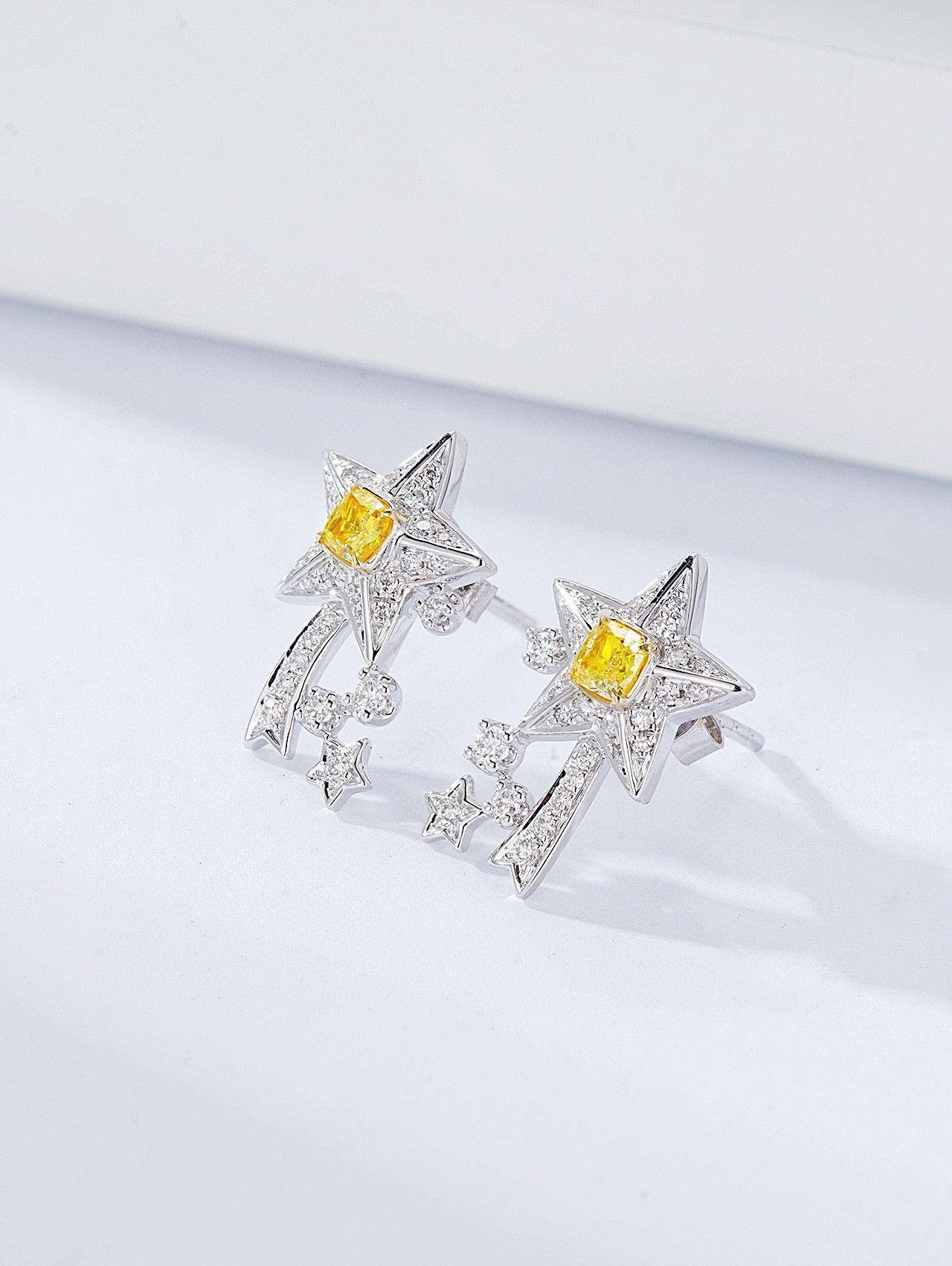 14k/18k white gold 0.48 ctw fancy natural yellow diamond & diamond earrings