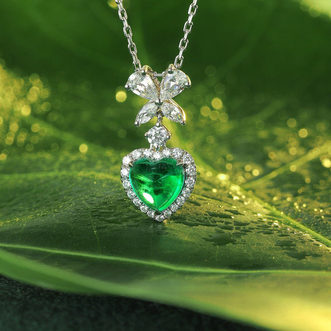 green emerald heart shaped pendant necklace in s925 sterling silver ,18k white gold plated