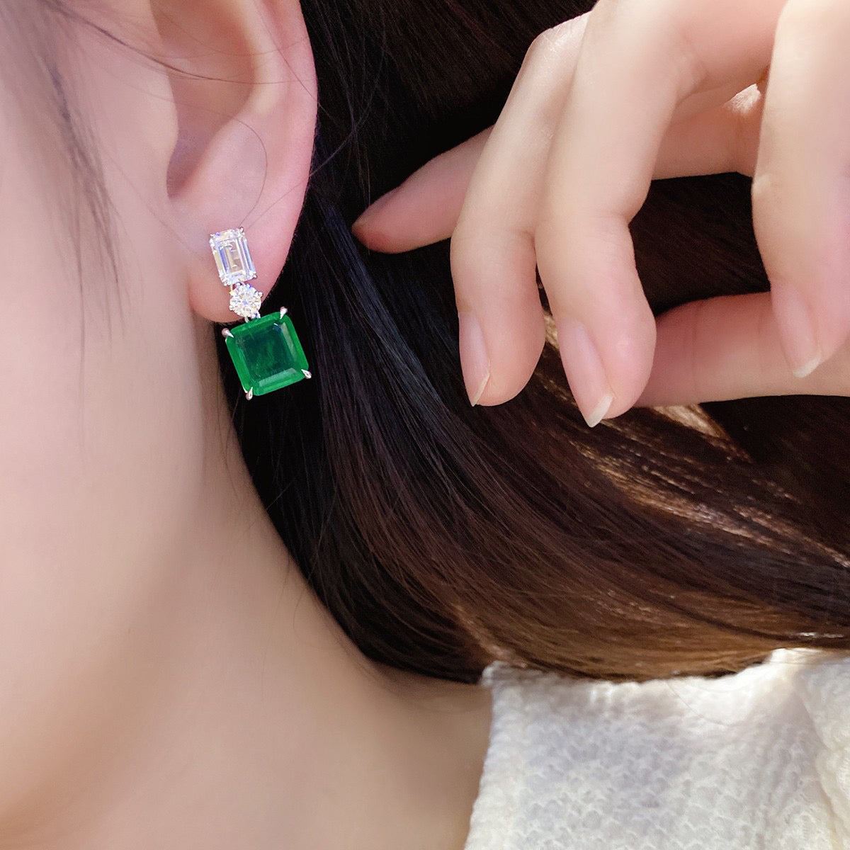 vivid green lab emerald dangling earrings in s925 sterling silver,18k white gold plated