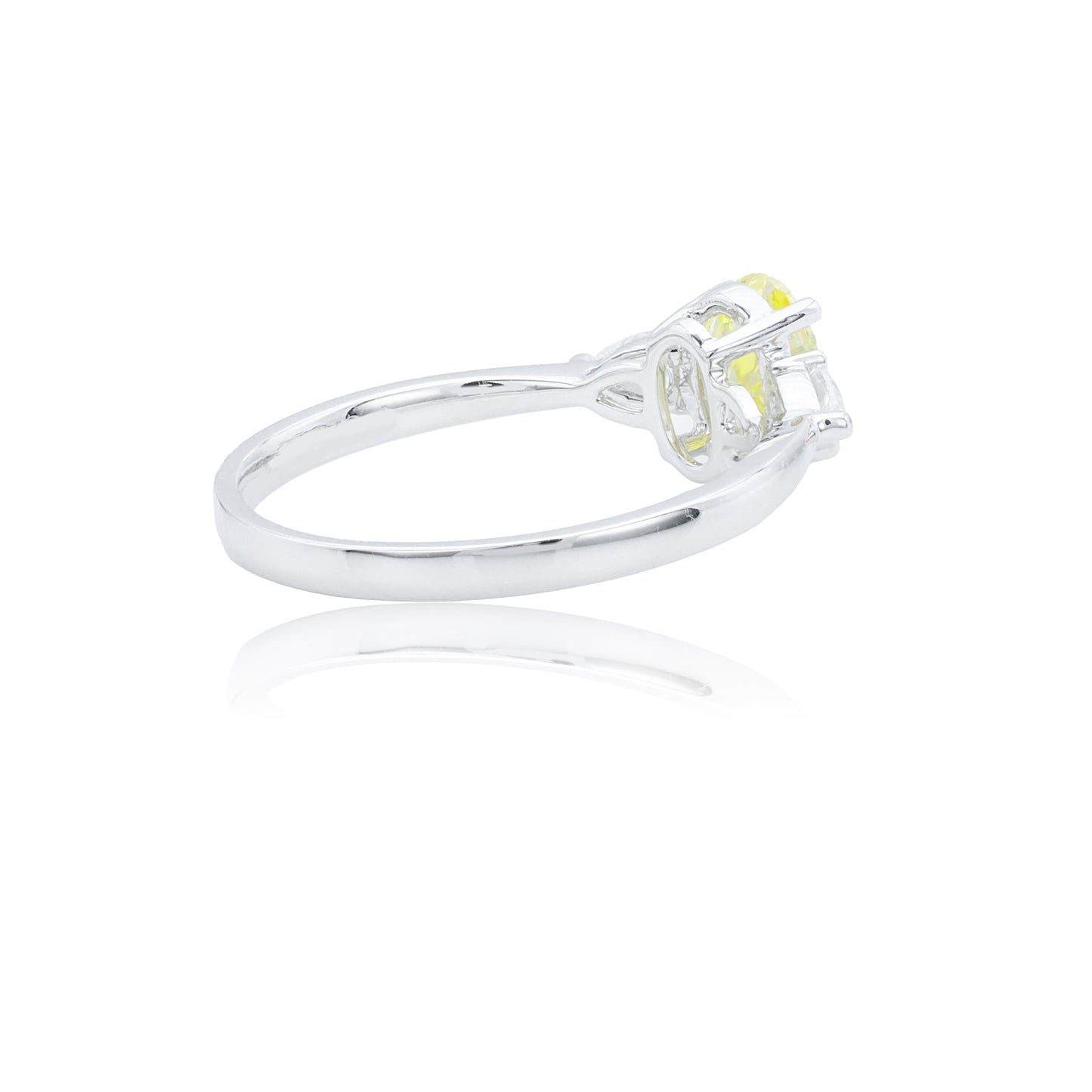 9k/14k/18k white gold 0.96 ctw lab grown fancy yellow diamond & diamond ring