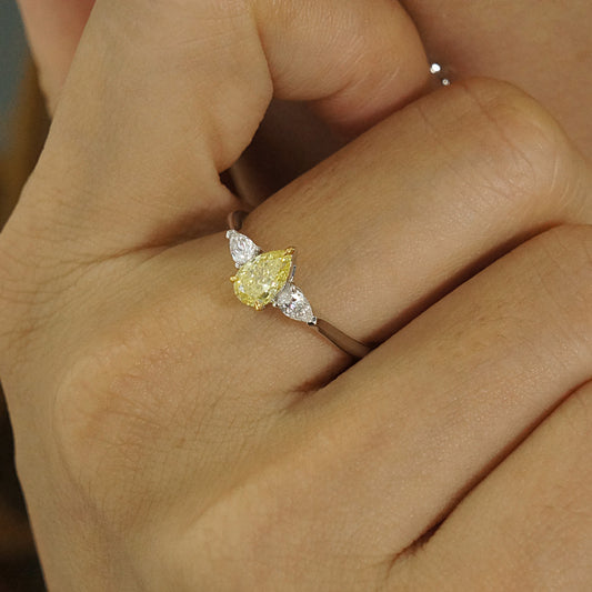 9K/14K/18K WHITE GOLD 0.74 CTW LAB GROWN FANCY YELLOW DIAMOND & DIAMOND RING